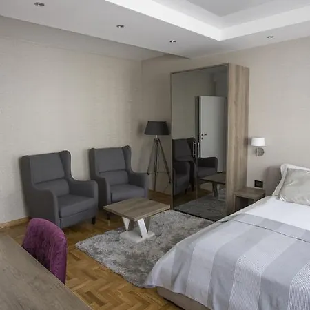 Dia Arena Apartment *