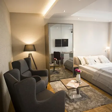 Apartment Dia Arena